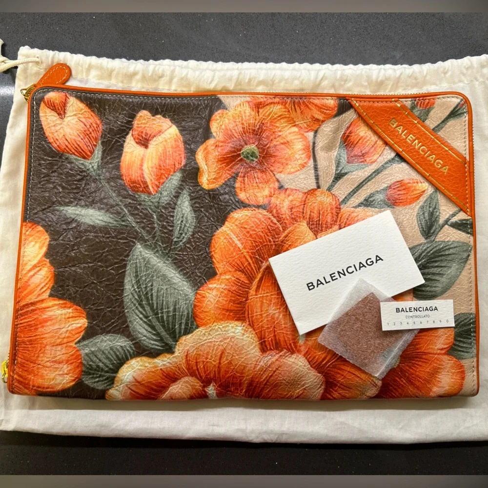 Balenciaga large clutch - Picture 2 of 4
